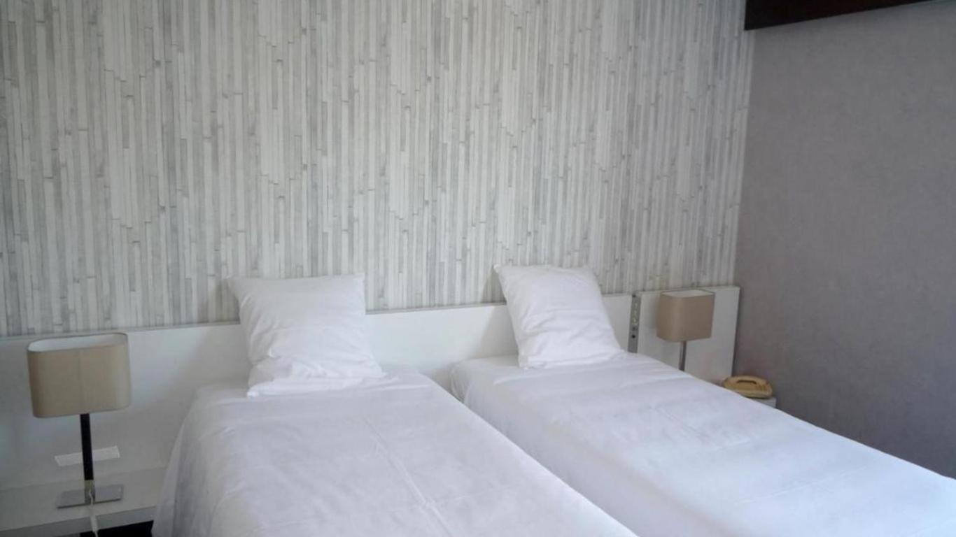 Hyp'Hotel แซงต์-มาร์เซลแลง ภายนอก รูปภาพ