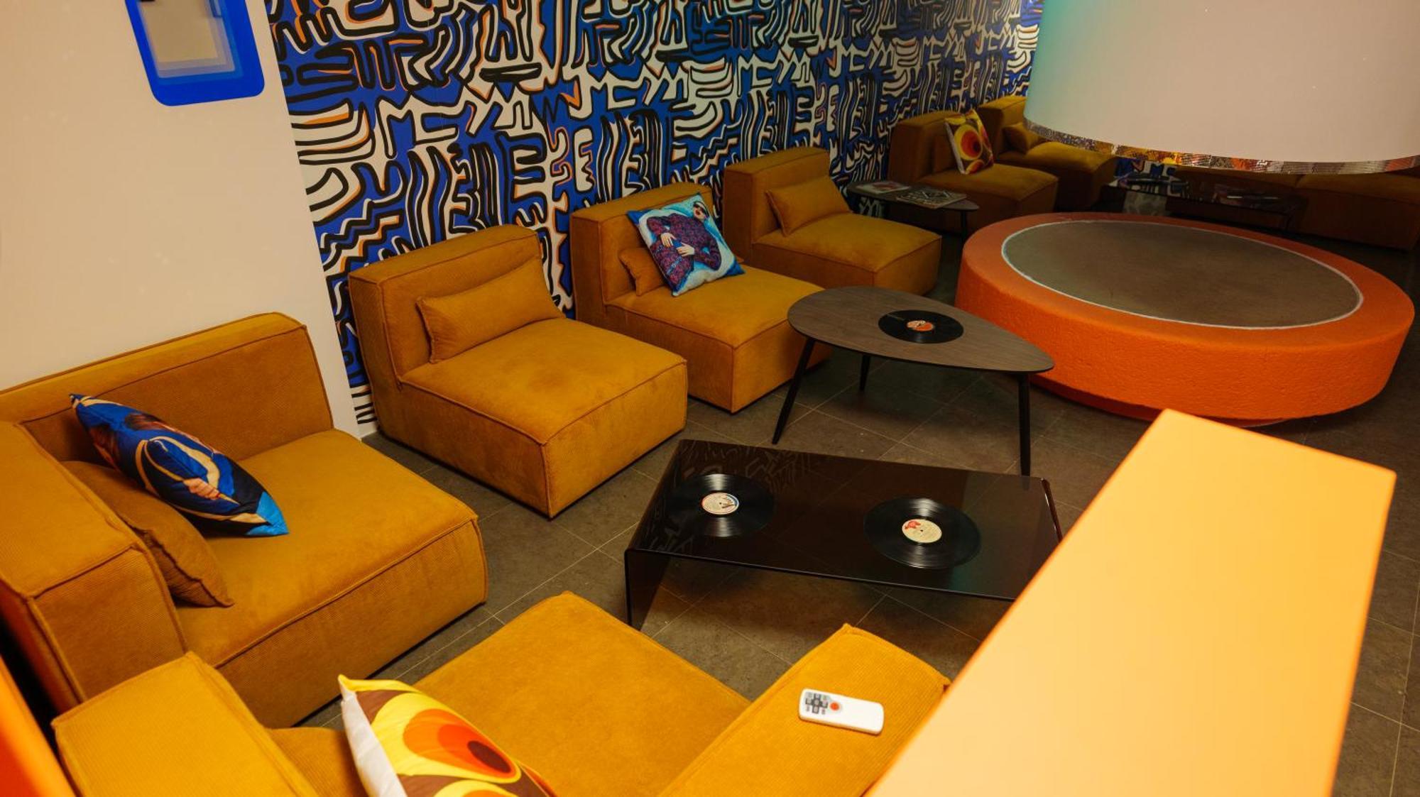 Hyp'Hotel แซงต์-มาร์เซลแลง ภายนอก รูปภาพ